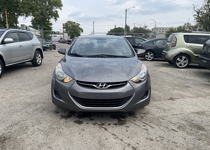 2012 HYUNDAI ELANTRA GL